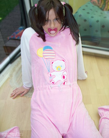Locking footed shop pajamas